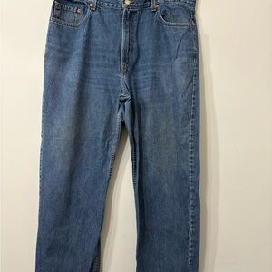 Vintage Levi's Men's 550 Relaxed Fit Straight Leg Blue Jeans